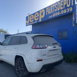 2019 JEEP CHEROKEE LATITUDE FOR PARTS 2.0L Turbo 