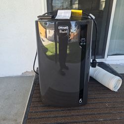 Air Conditioner 700sq/ft