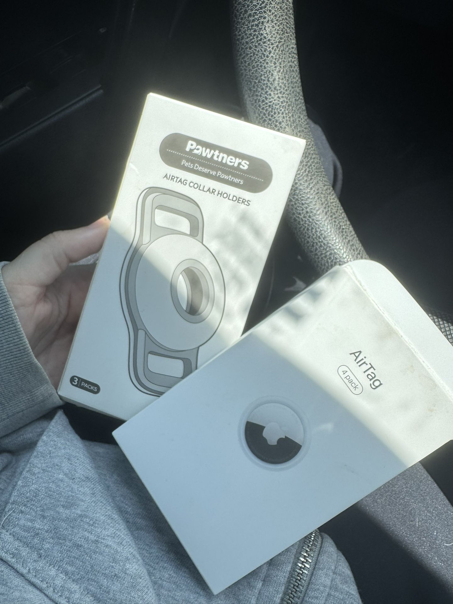 2 Air Tags And 3 Pet Collar Tags