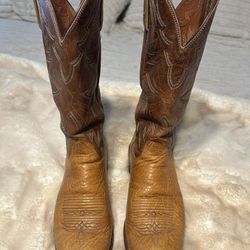 Pristine Luchese 2000 Rodeo Boots size 8.5D