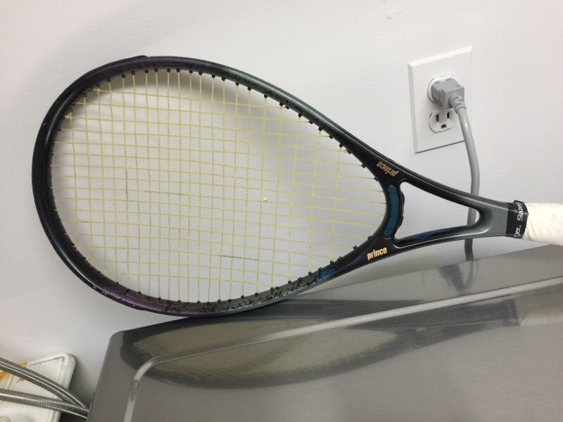 Tennis racket