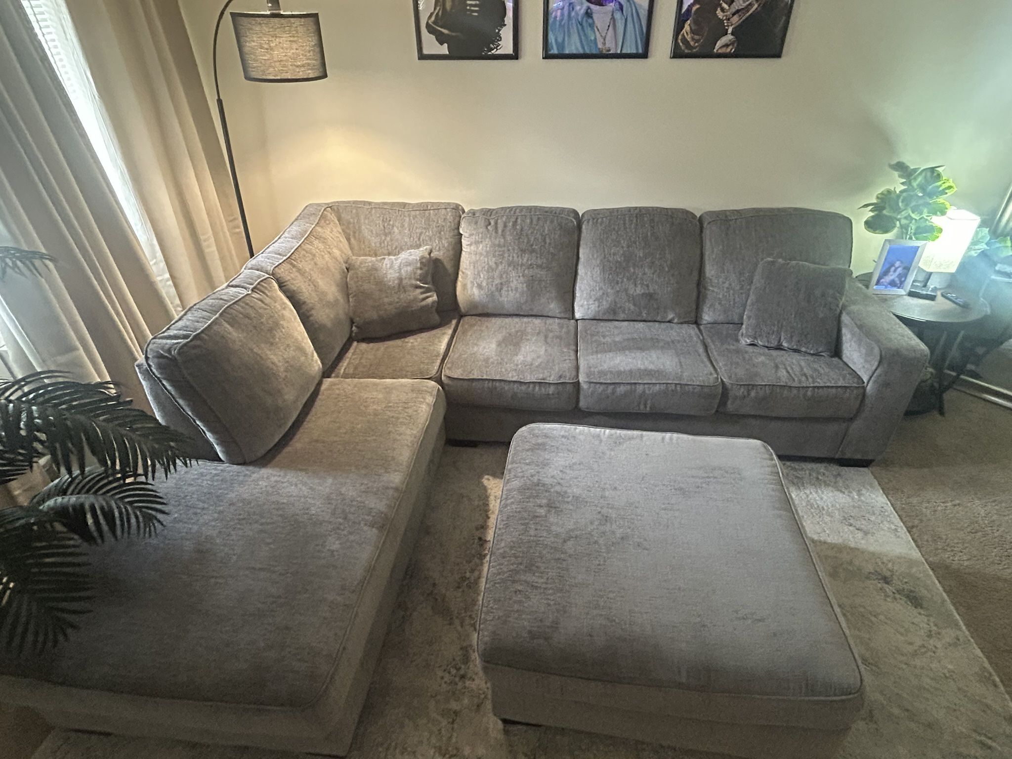 Sectional Couch With Large Ottoman