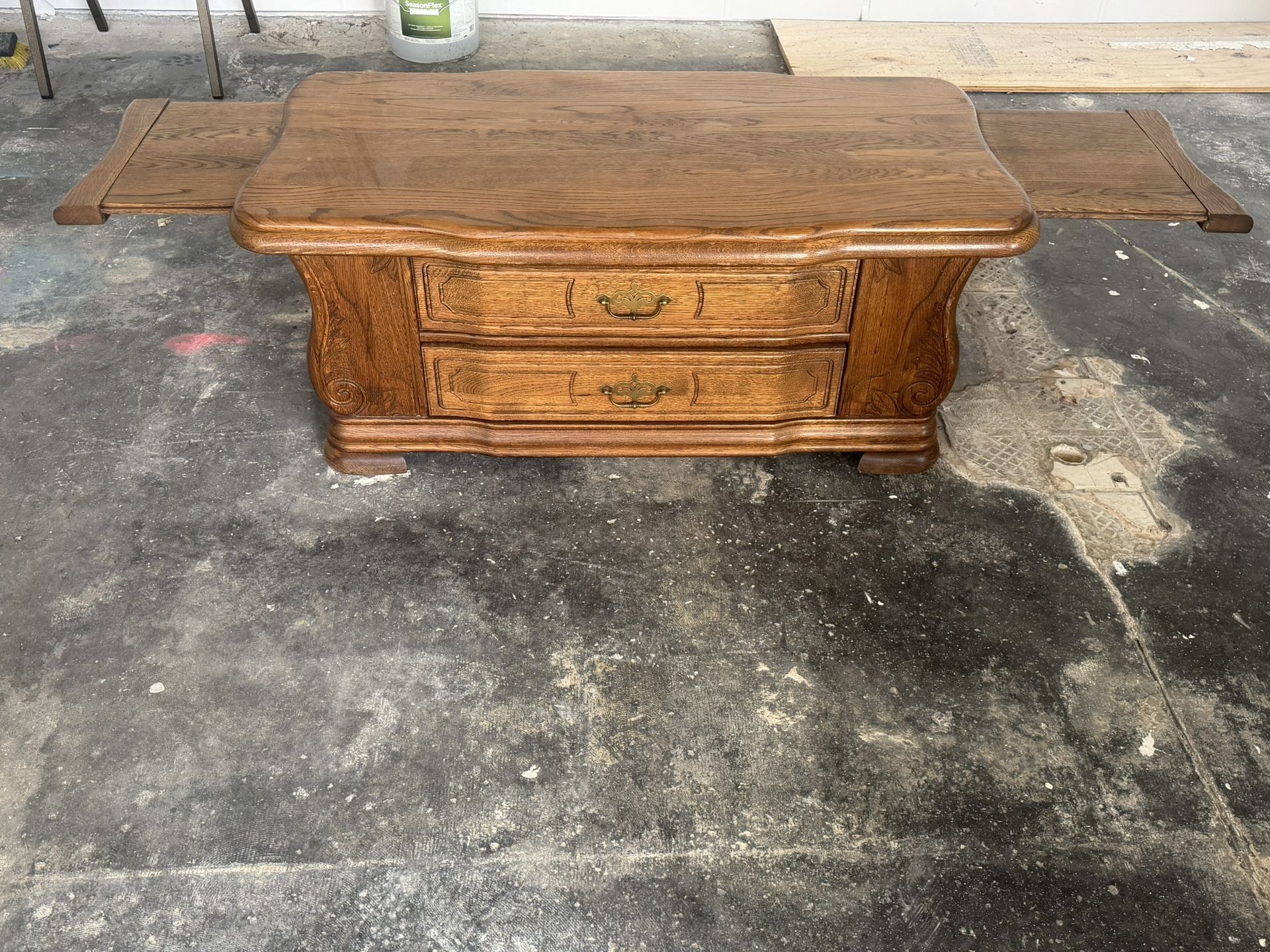 Solid Wood Coffee Table with Dual-Sided Drawers & Slide-Out Trays, good storage space