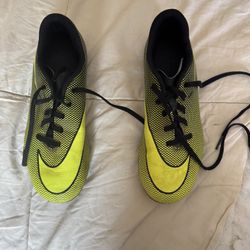 Soccer Cleats Nike 5 Youth