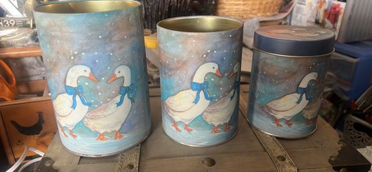 Vintage Nesting Tins Blue White Geese Metal Storage Canisters Set Of 3