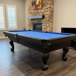 Beautiful 8ft Pool Table! Price includes delivery & installation! Choose YOUR color playing area! 