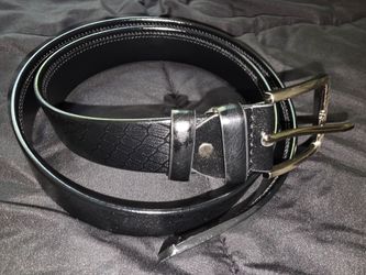Never Worn. Mens(Unisex) Black Sleek Adjustable Belt w/Geometric Design
