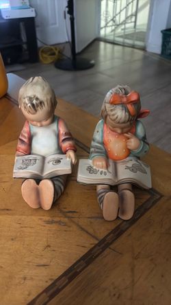 Vintage M.I Hummel bookends