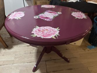 Round Dinette Table