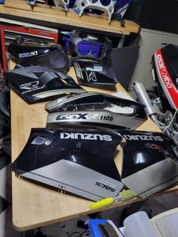 1990 GSXR 1100 OEM fairing set