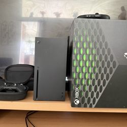 Xbox Series X 1TB + Elite Controller Kit | Like New | Barely Used