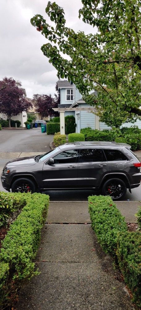 2017 Jeep Grand Cherokee
