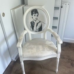 Modani Furniture Audrey Hepburn Occasional Chair