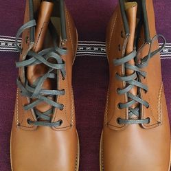 New Red Wing Heritage Boots Size 11