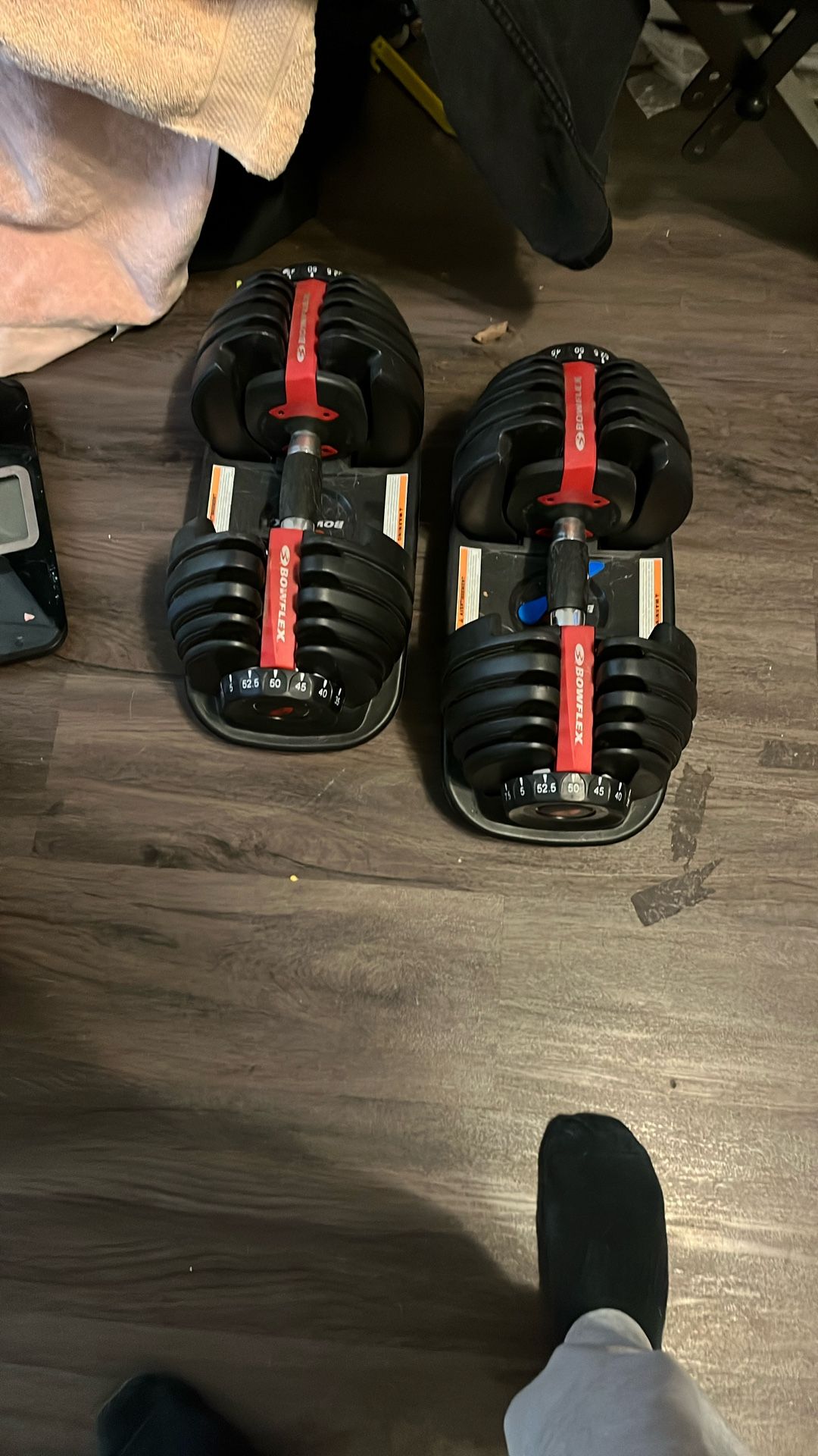 52.5 Lb Bow flex Adjustable Dumbbells 