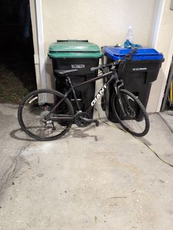 GIANT ROAM High Quality  Bicycle - Good Condition, Working 