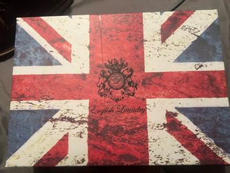 English Laundry  size 12 New in box with covers