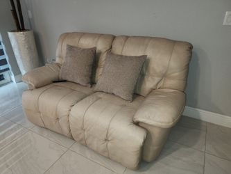 Sofa Pequeno Reclinable