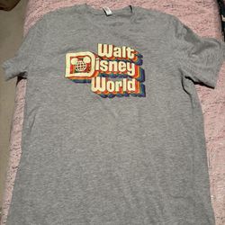 Adult Size Large Grey Walt Disney World Short Sleeve Shirt 