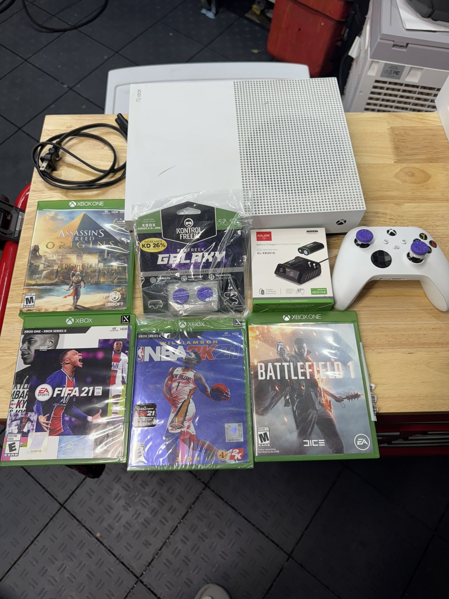 Xbox One S