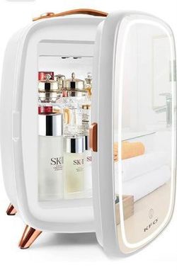 KFO Portable Mirrored Beauty Fridge With LED Lighting,6 Lite