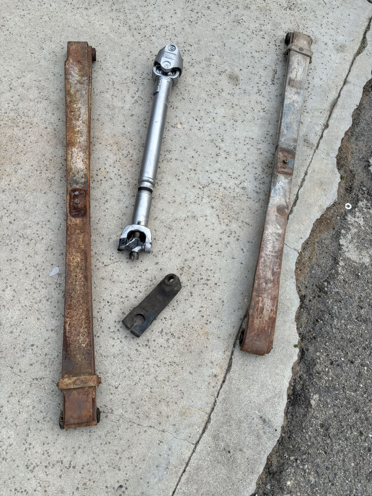 K5 Blazer Stock Leaf Springs Front for Sale in Rancho Cucamonga, CA