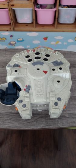 Star Wars Millennium Falcon