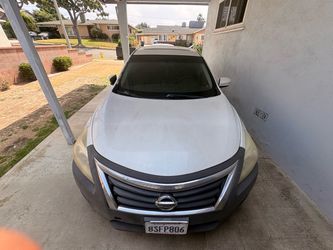 Nissan Altima 3.5 sv 13