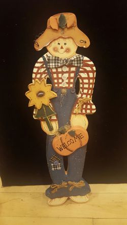 Wood decoration scarecrow