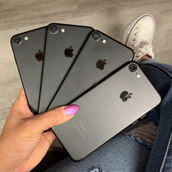 iPhone 7 32GB Unlocked 