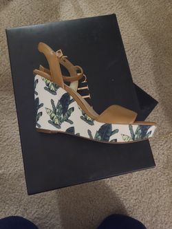 Wedge Heel Tan With Leaves