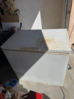 White Chest Freezer