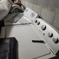 Washer And Dryer Together 