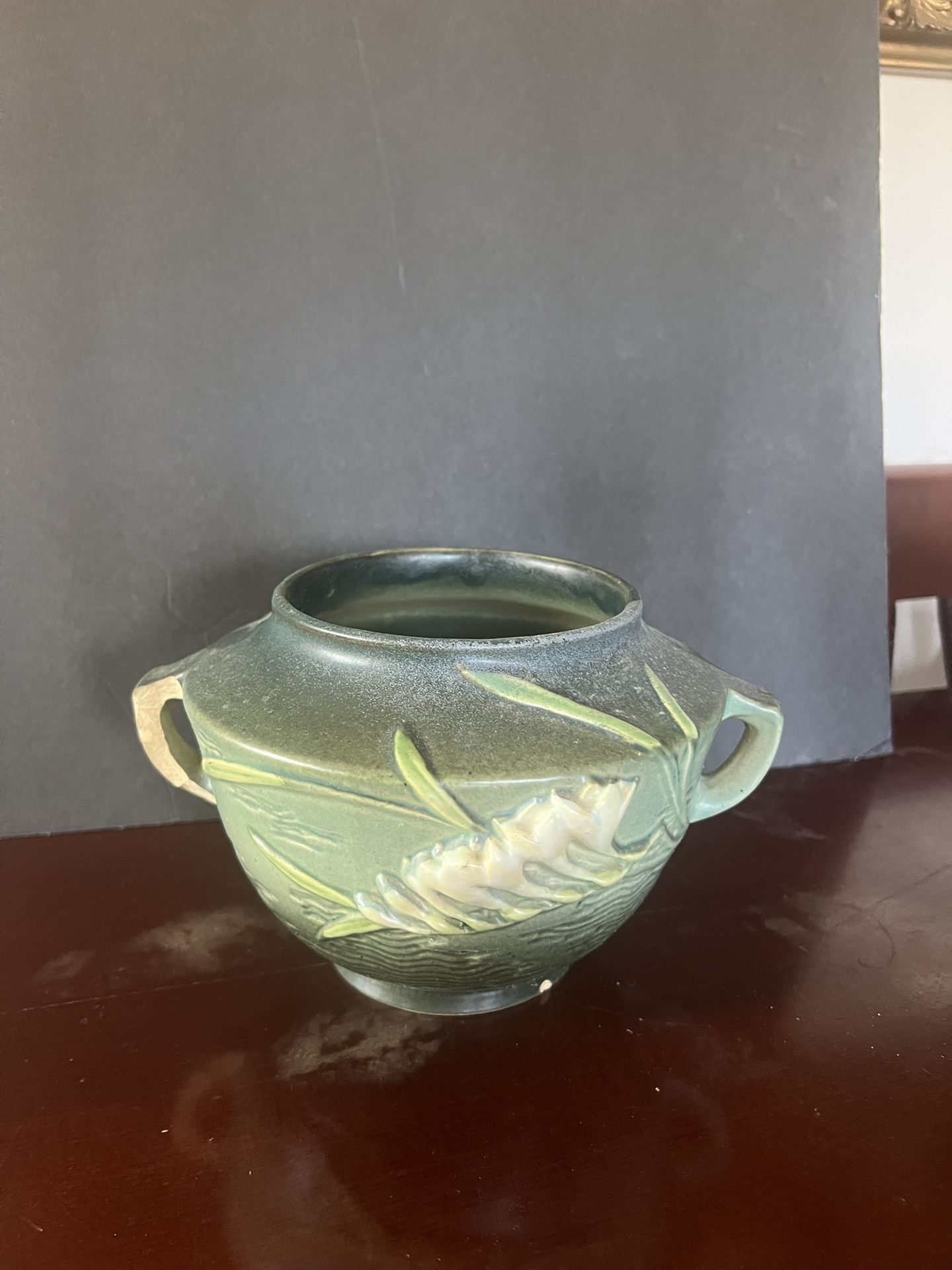 Roseville Pottery Vintage Freesia Rose Bowl Shape 436-5 Tropical Green