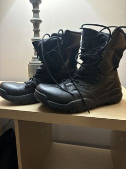 Men’s Shoes 11-11 1/2