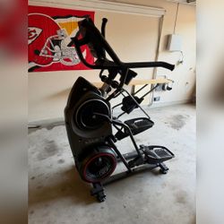 Bowflex M9 Max Trainer - Like New - Round Rock, TX