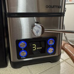Gourmia Juicer