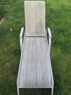 Lay down Pool chairs