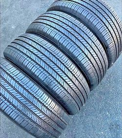 235 60 18 Hankook tires Con 80% de Vida Las 4