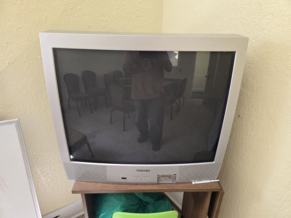 Toshiba Brand CRT TV