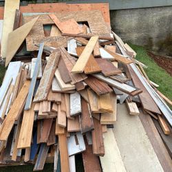 Wood Scraps And Full Lengths From Remodel 