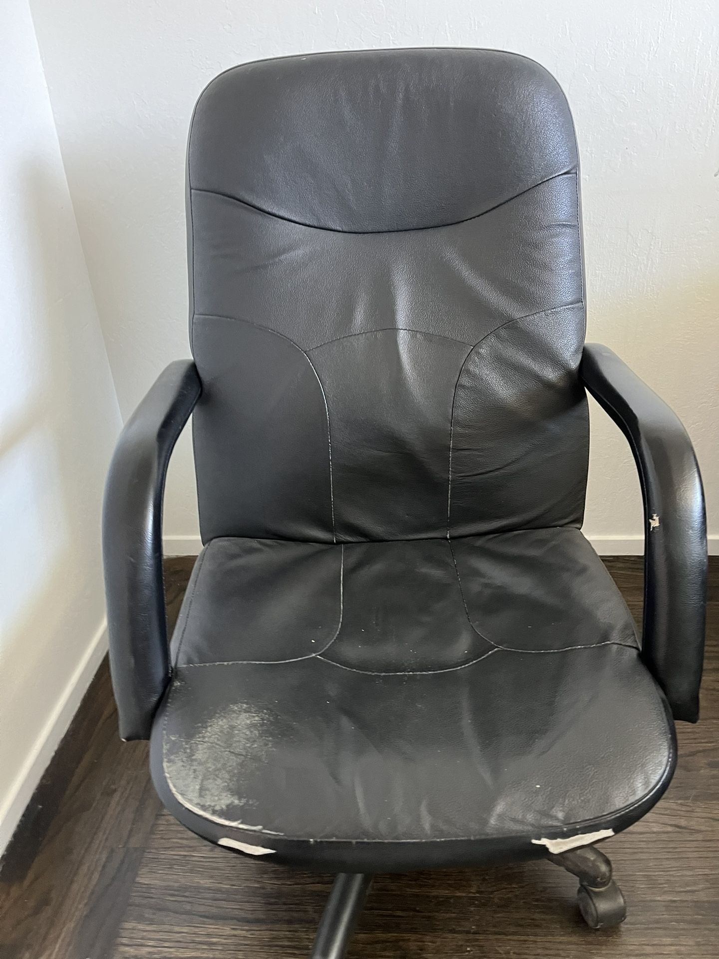 Free Executive Desk Chair