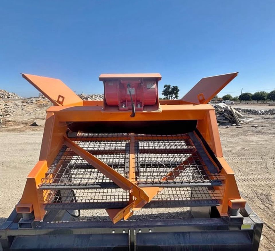 2024 LandHonor 78" 1.5HP Skid Mtd Screener