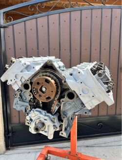 5.7 Hemi rebuilt Engine