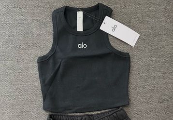 Alo Black Aspire Tank Top $25 **READ DESCRIPTION**