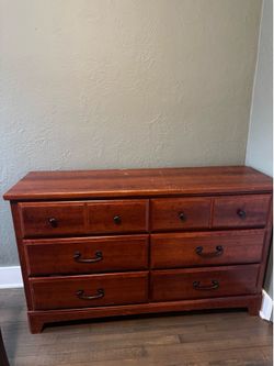 Queen Bedroom Set