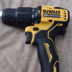Brand Spanking New Dewalt 20V Atomic Series Drill Hammer Driver 1/2