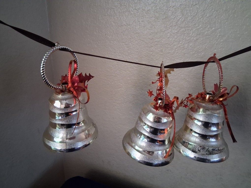 3 Silver Bells  4.5" X 8"