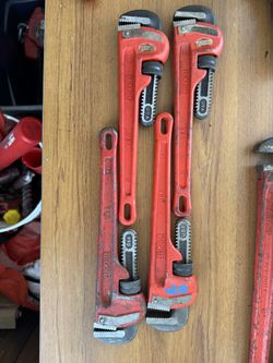 RIDGID 14 inch Pipe Wrenches - 25 A PIECE !! NOT 25 for all… I have 5 total. 