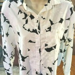 Woman's TRY 1, Button Down Black & White Blouse  Size 7, Long Sleeve (Pre-Owned)
